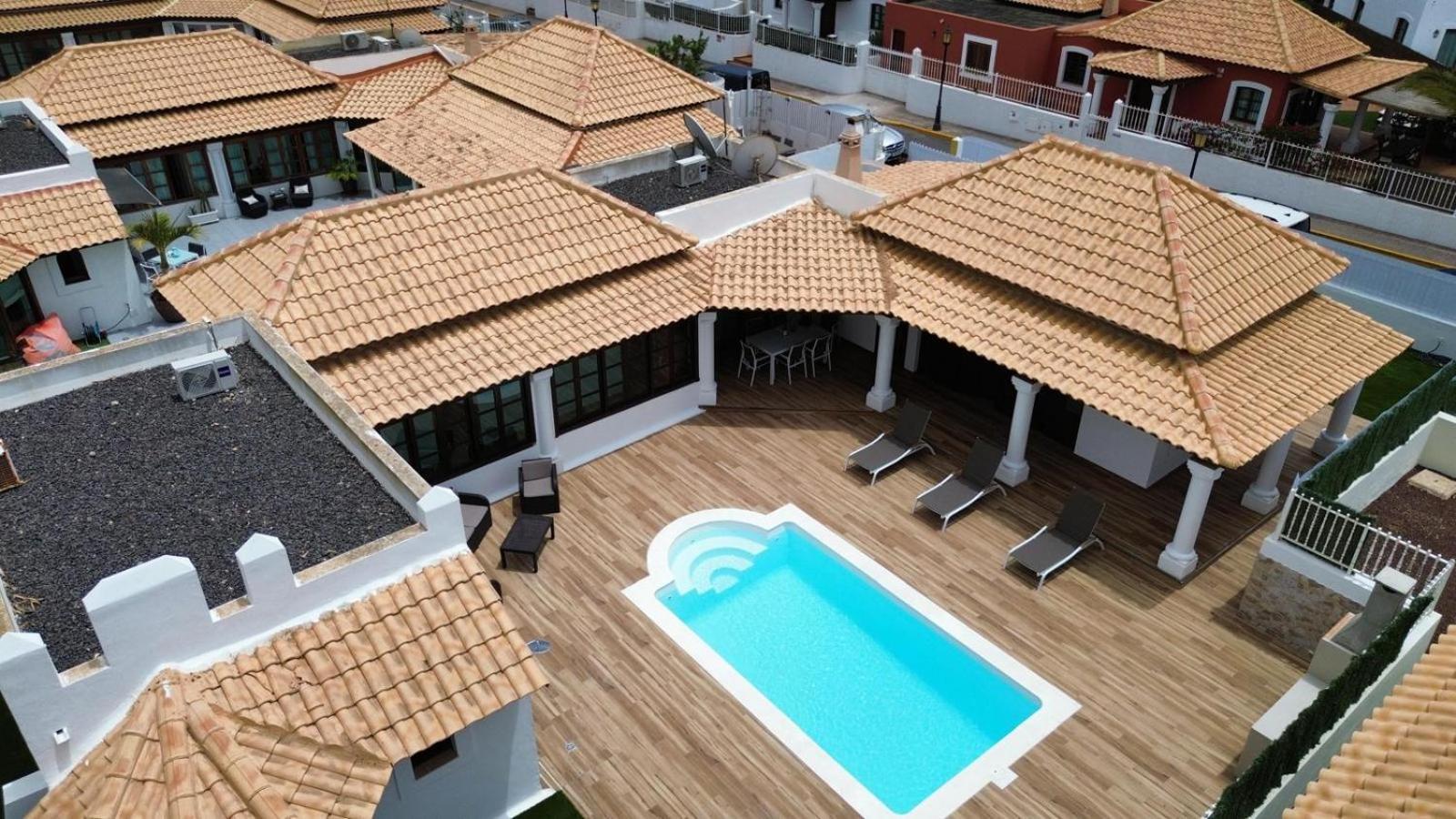 Villa Relax Deluxe Private Pool Corralejo By Holidays Home Exterior photo